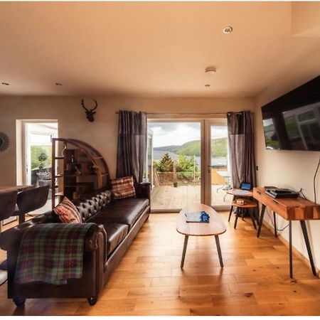 Luxury Cottage With Stunning Views Near Fairy Pools - School House 3 Carbost  Exteriör bild
