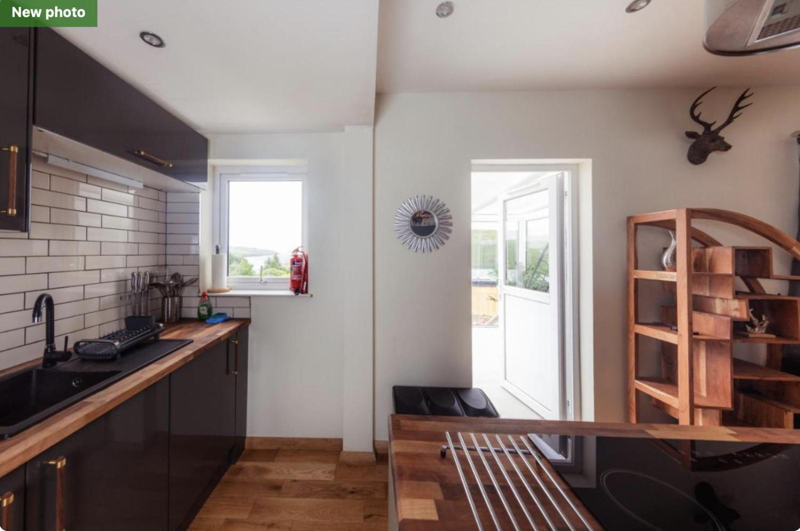Luxury Cottage With Stunning Views Near Fairy Pools - School House 3 Carbost  Exteriör bild