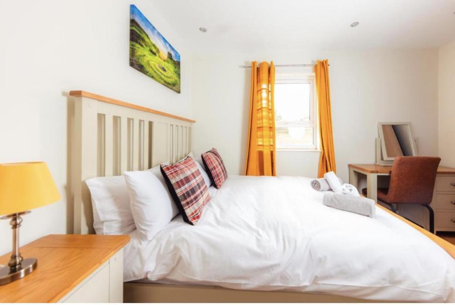 Luxury Cottage With Stunning Views Near Fairy Pools - School House 3 Carbost  Exteriör bild