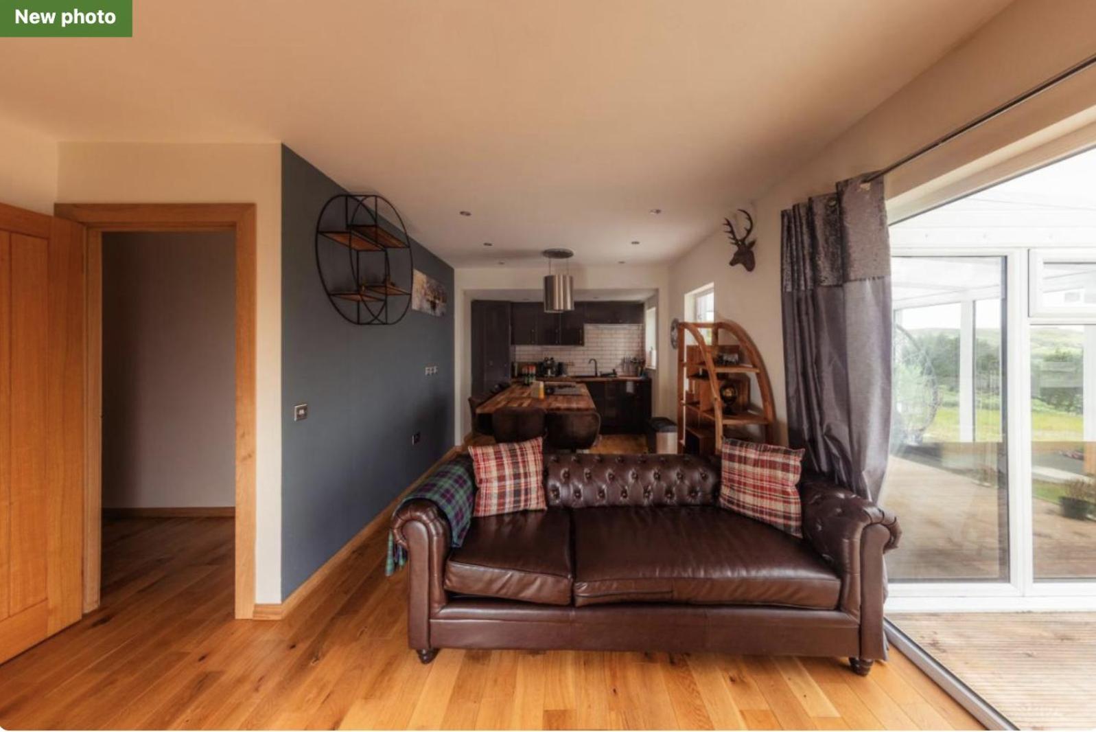 Luxury Cottage With Stunning Views Near Fairy Pools - School House 3 Carbost  Exteriör bild