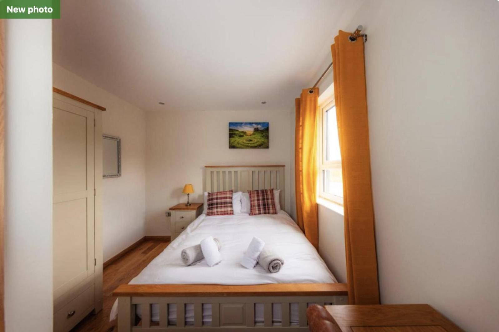 Luxury Cottage With Stunning Views Near Fairy Pools - School House 3 Carbost  Exteriör bild